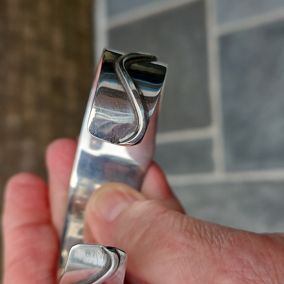 Sterling Silver Wave Cuff Bracelet - Picture 5 of 6
